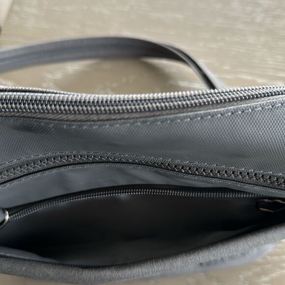 Travelon Anti-theft Classic Gray Crossbody Travel Everyday Bag Multi Pockets - Picture 15 of 16